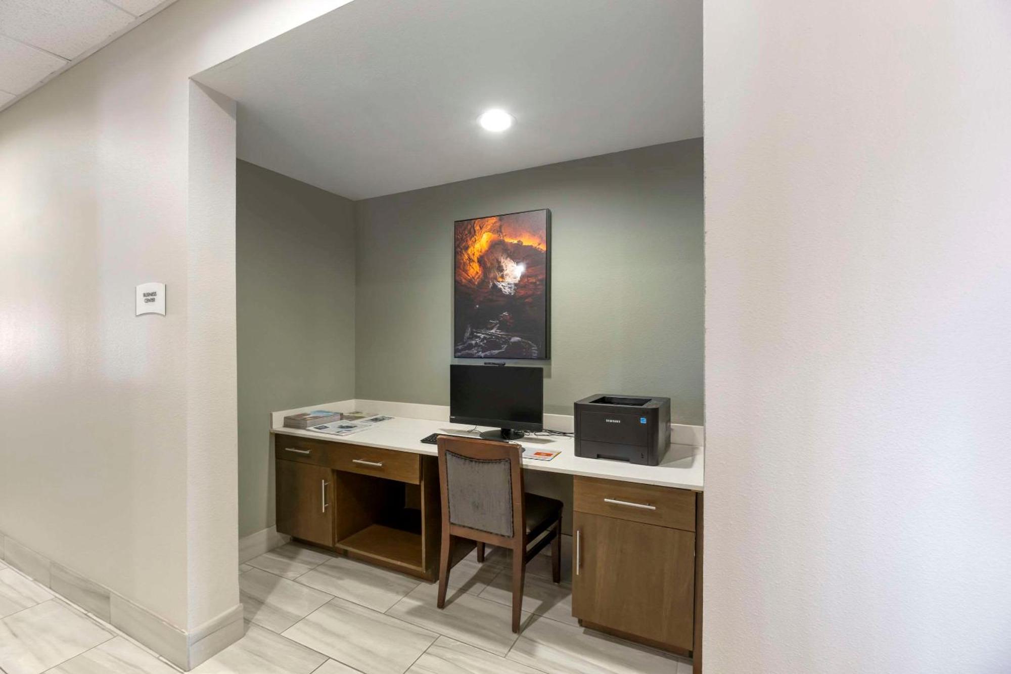 Quality Inn & Suites Carlsbad Caverns Area Экстерьер фото