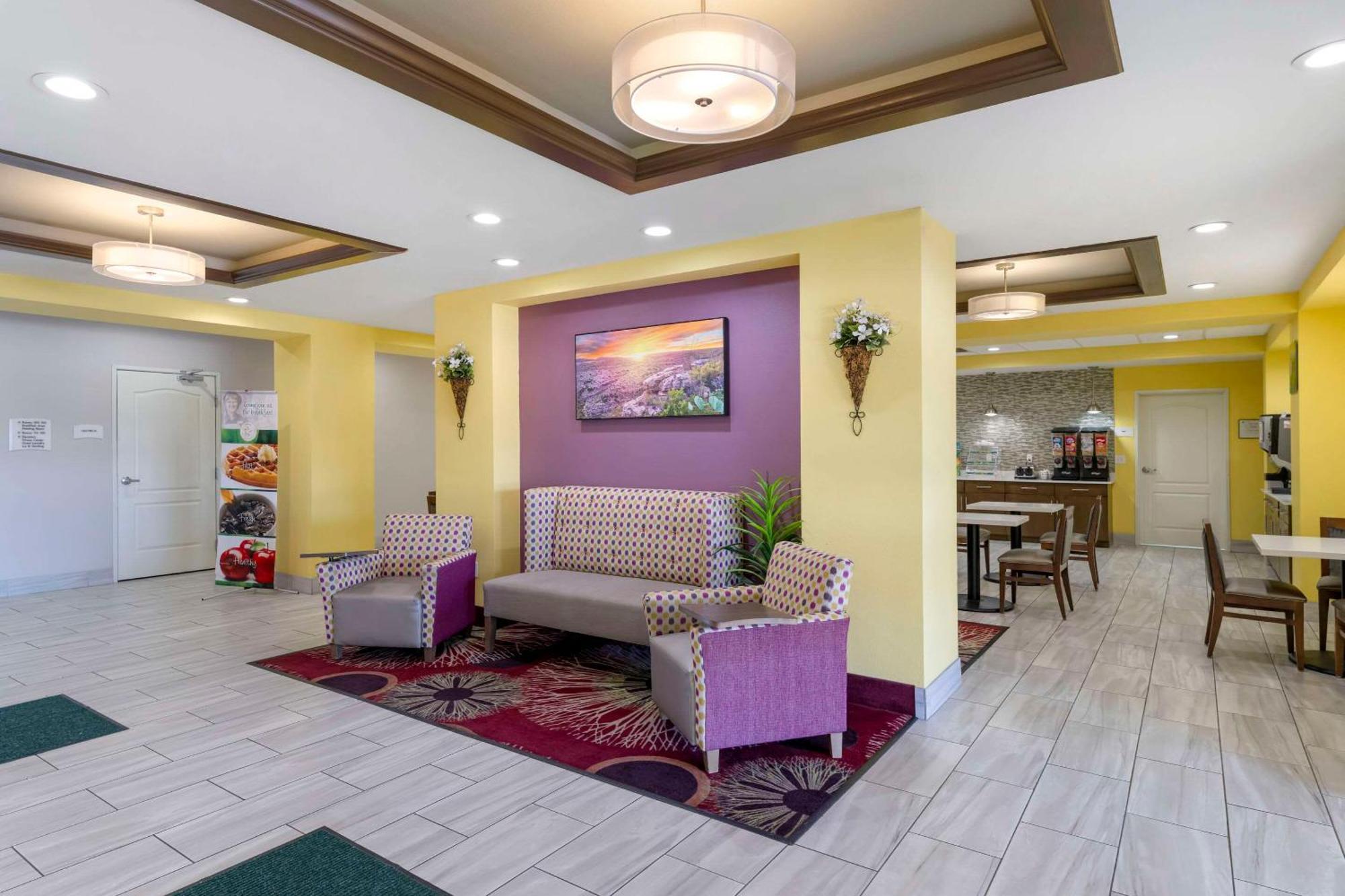 Quality Inn & Suites Carlsbad Caverns Area Экстерьер фото