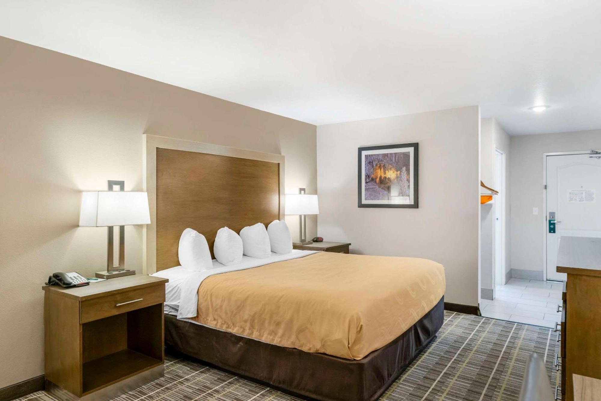 Quality Inn & Suites Carlsbad Caverns Area Экстерьер фото